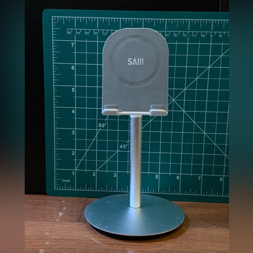 Phone stand; adjustable tablet stand; hands free phone stand: iPad stand - Picture 5 of 5